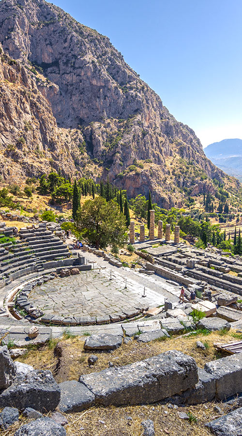 Delfi: un viaggio nella Grecia antica tra storia e leggenda image